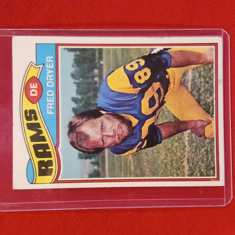 Fred Dryer 1977 TOPPS #513